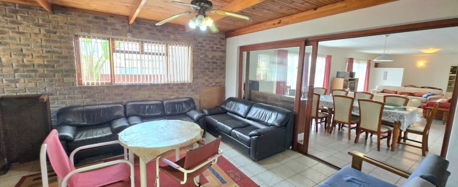 3 Bedroom Property for Sale in Franskraal Western Cape